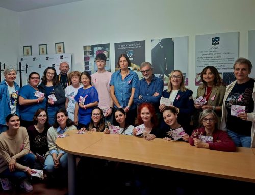 Prevenzione, Crea-Si dona visita senologica ed ecografia mammaria alle dipendenti per l’Ottobre Rosa
